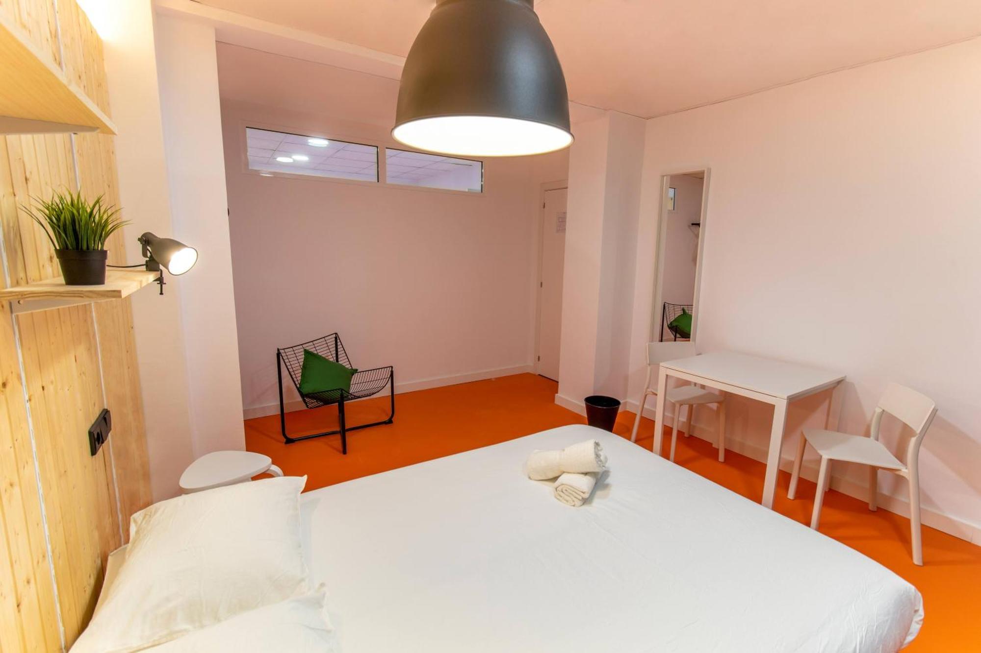 Koala Hostel Mercado Alicante Exteriör bild