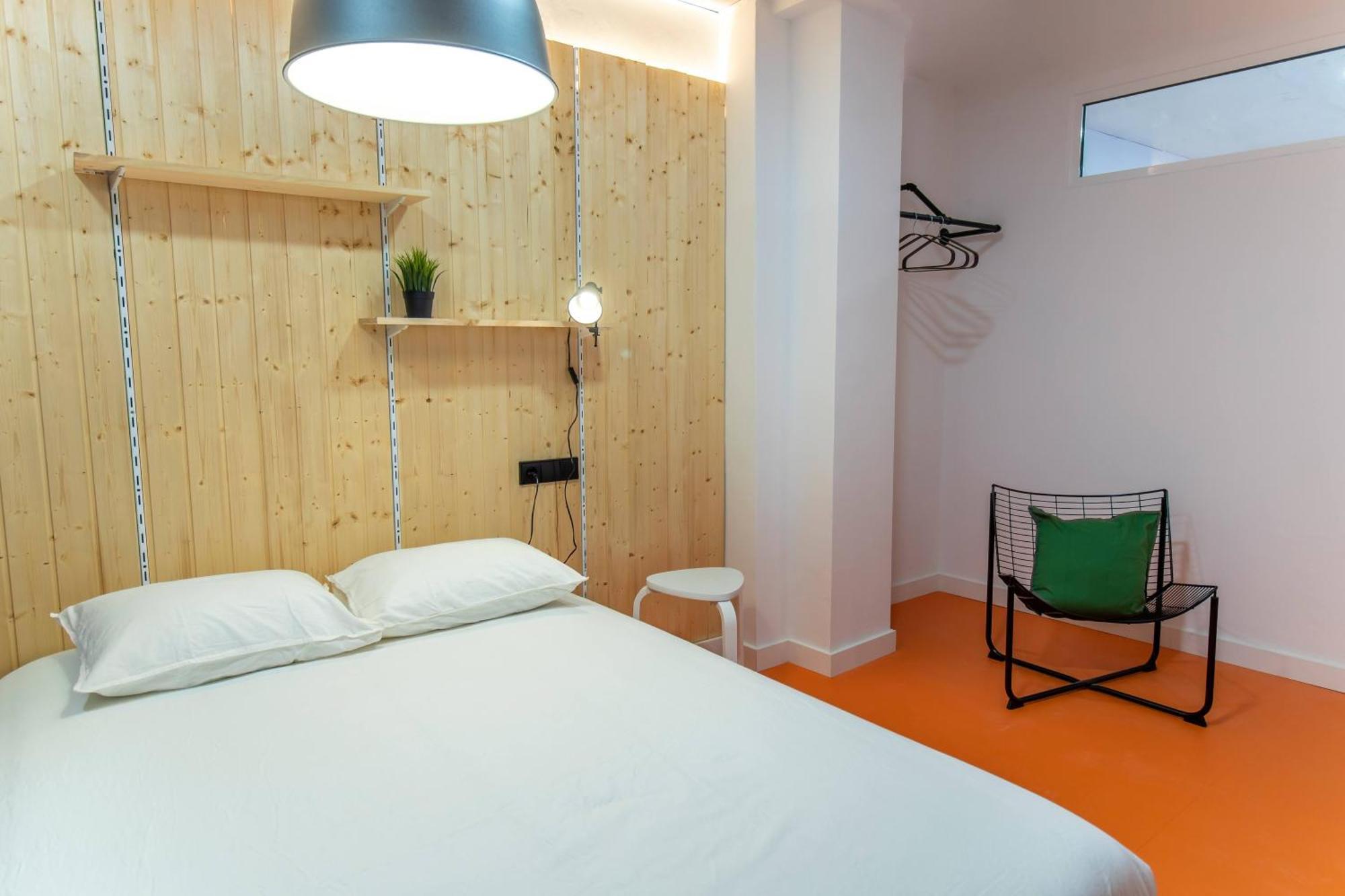 Koala Hostel Mercado Alicante Exteriör bild